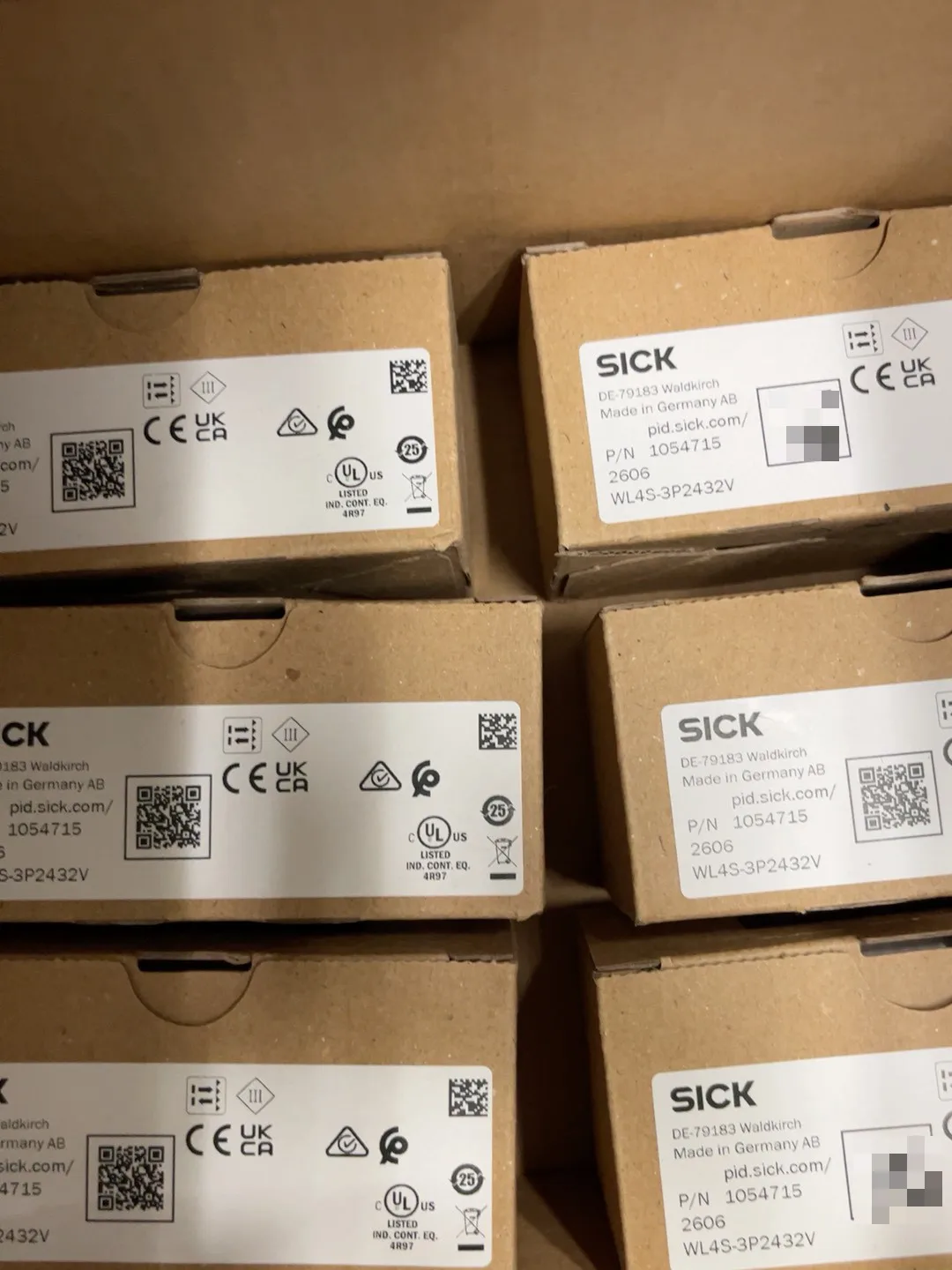 WL4S-3P2432V, Order Number 1054715, Brand New Original And Genuine.