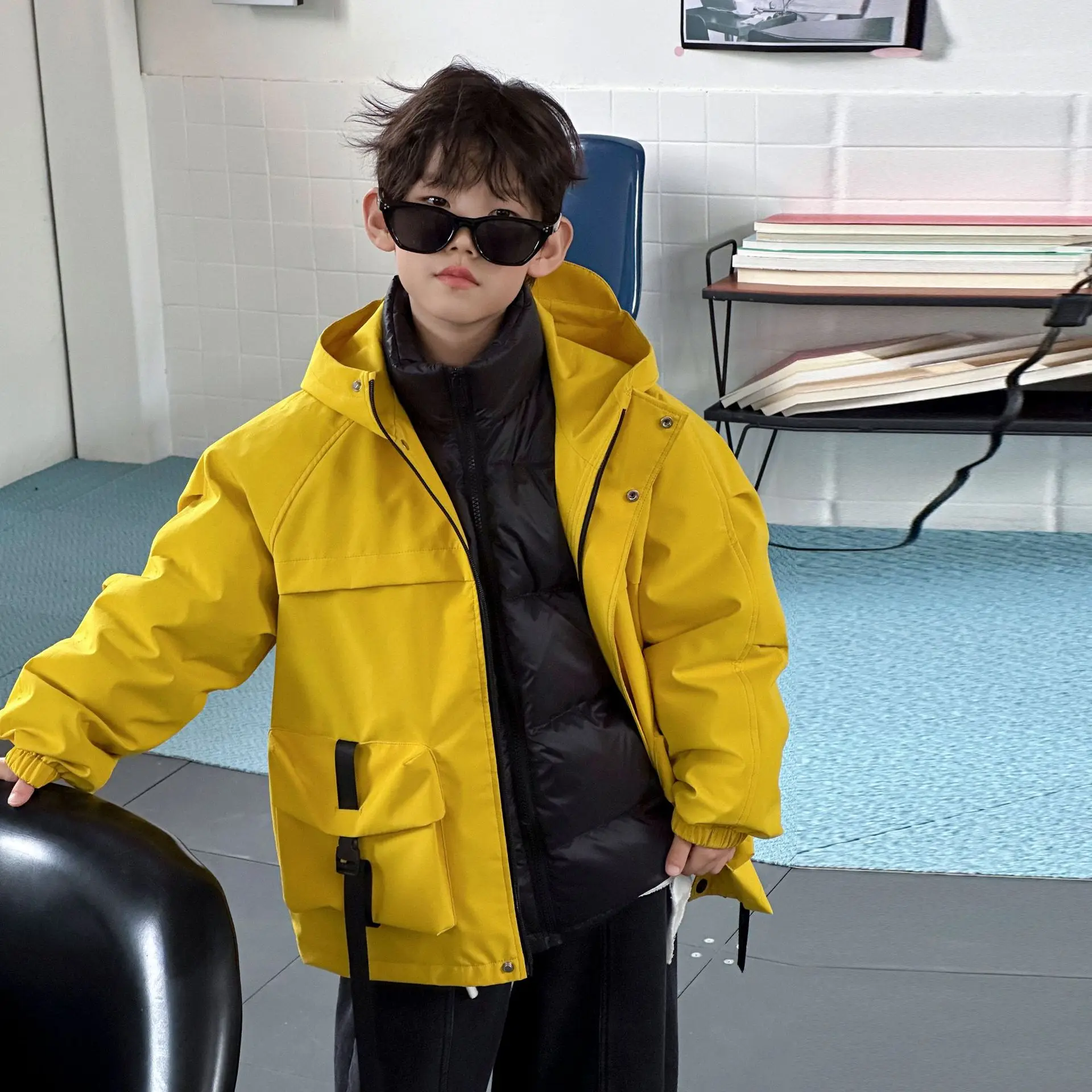 

Новинка 2025, свободная осенняя куртка для мальчиков, детская теплая детская одежда «три в одном», осенне-зимняя верхняя одежда для мальчиков