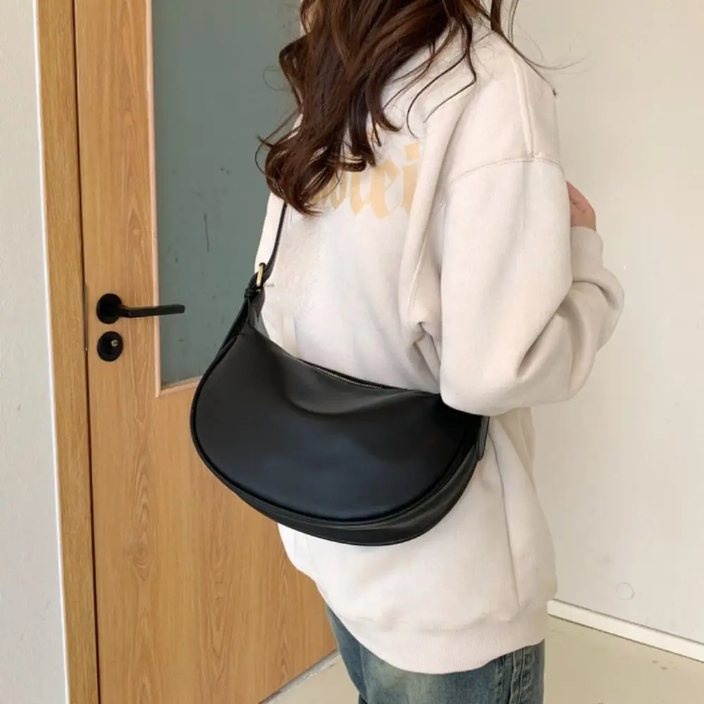 솔리드 컬러 빈티지 크로스바디 백 지퍼 한국 스타일 PU 가죽 숄더백 대용량 핸드백 언더암 덤플링 백