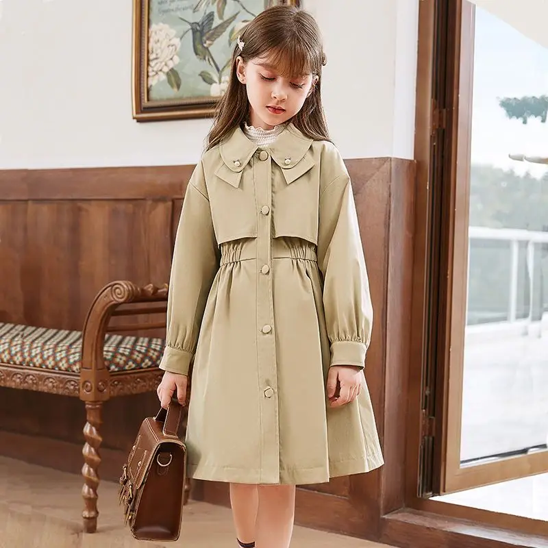 

Новый дизайн, стильный свободный плащ средней длины для девочек со свободной талией для малышей, модное пальто в британском стиле на весну и осень