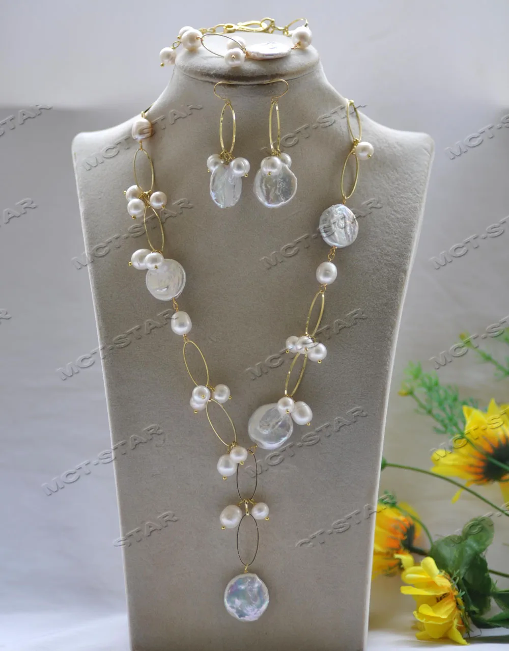 juego-de-cadena-chapada-en-oro-collar-pulsera-y-pendientes-moneda-blanca-arroz-perla-redonda-20mm-z12646