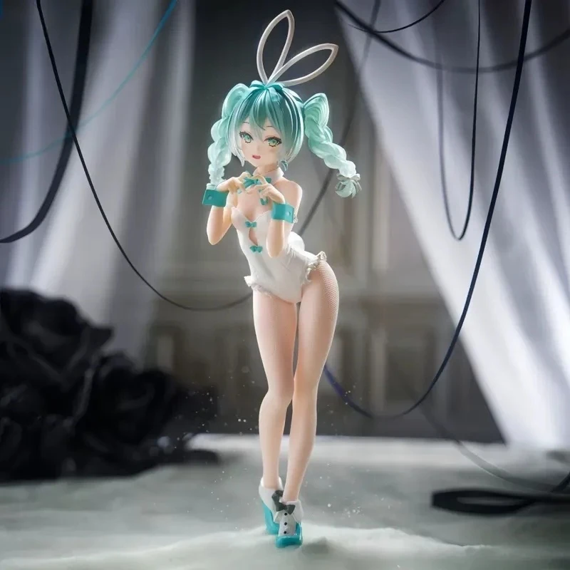 Figurka Hatsune Miku Króliczek Biały Jedwab Piękność Model Ornament Anime 2D Ręcznie Robiona Zabawka Prezent Festiwalowy Dla Fanów
