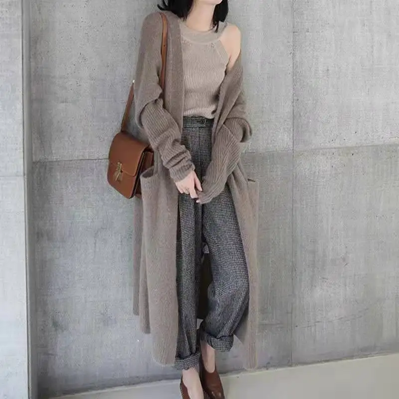 Long Knitted Knitted Knitted Sweater Women's 2024 Autumn/Winter New Collection Thick Korean Edition Loose Sweater Coat