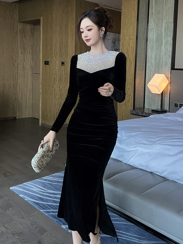 ชุดราตรีผู้หญิงสไตล์วินเทจหวานหรูหราประดับมุก จับจีบทรงหางปลา สีดำ ยาว สำหรับงานพรอม
