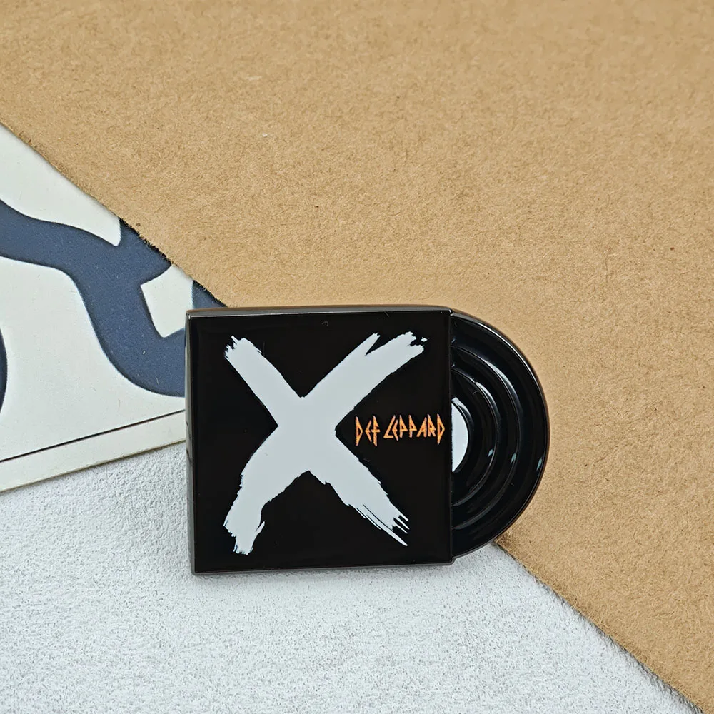 X Ten Album Metallbrosche Heavy Metal Rock Band Schallplatten-Logo Anstecknadel Musik-Fan-Sammlerstück Schmuck Jacken-Taschen-Charm Geschenk – Detail 6