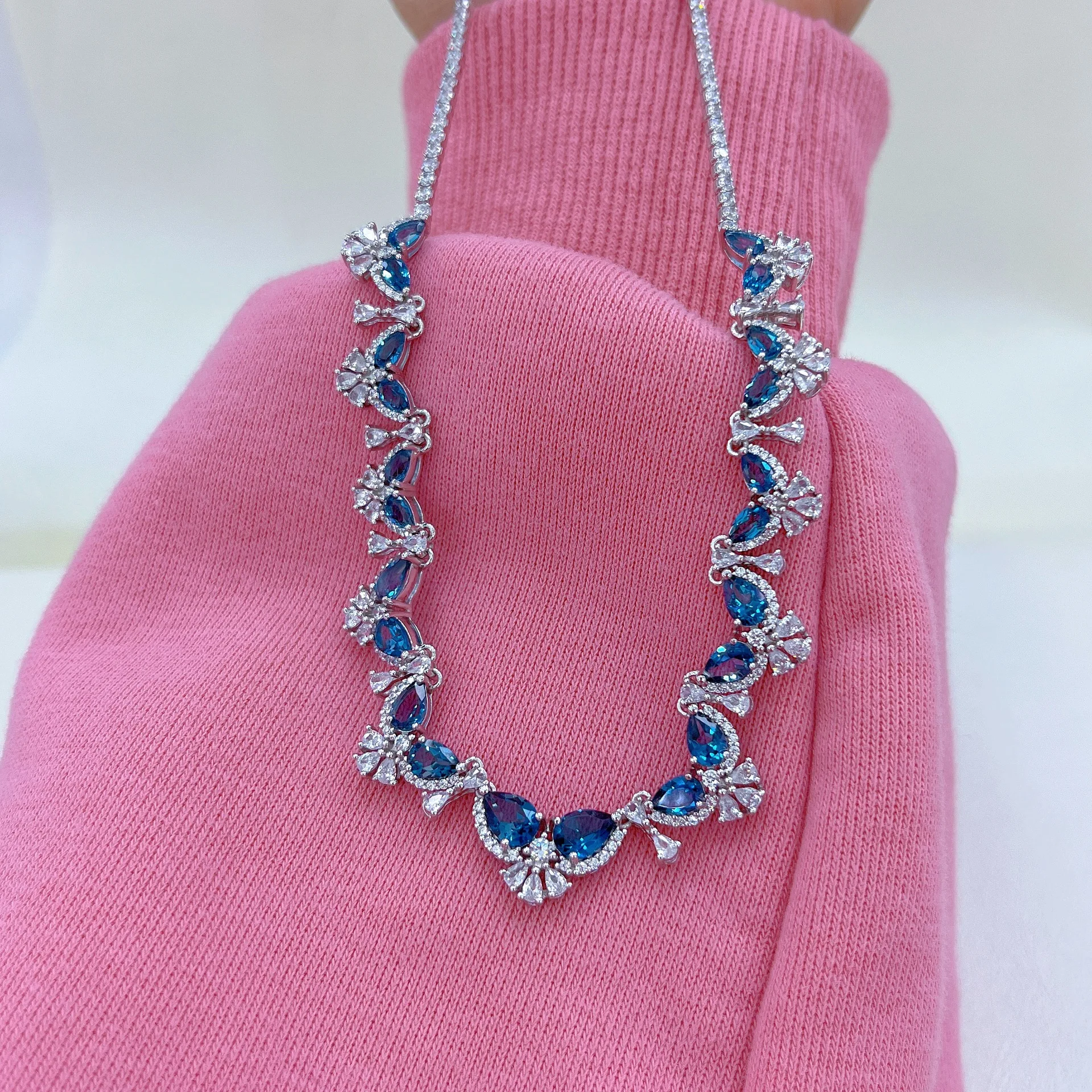 London Blue Topaz Necklace Exquisite Light Luxury, S925 Silver White Gold Plated Gemstone