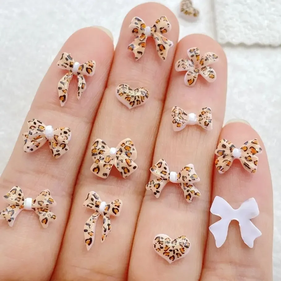 

100 шт. милый мини-красочный бант с леопардовым принтом, цветы, подвески для ногтей из смолы для DIY, модные украшения для дизайна ногтей для поделок своими руками