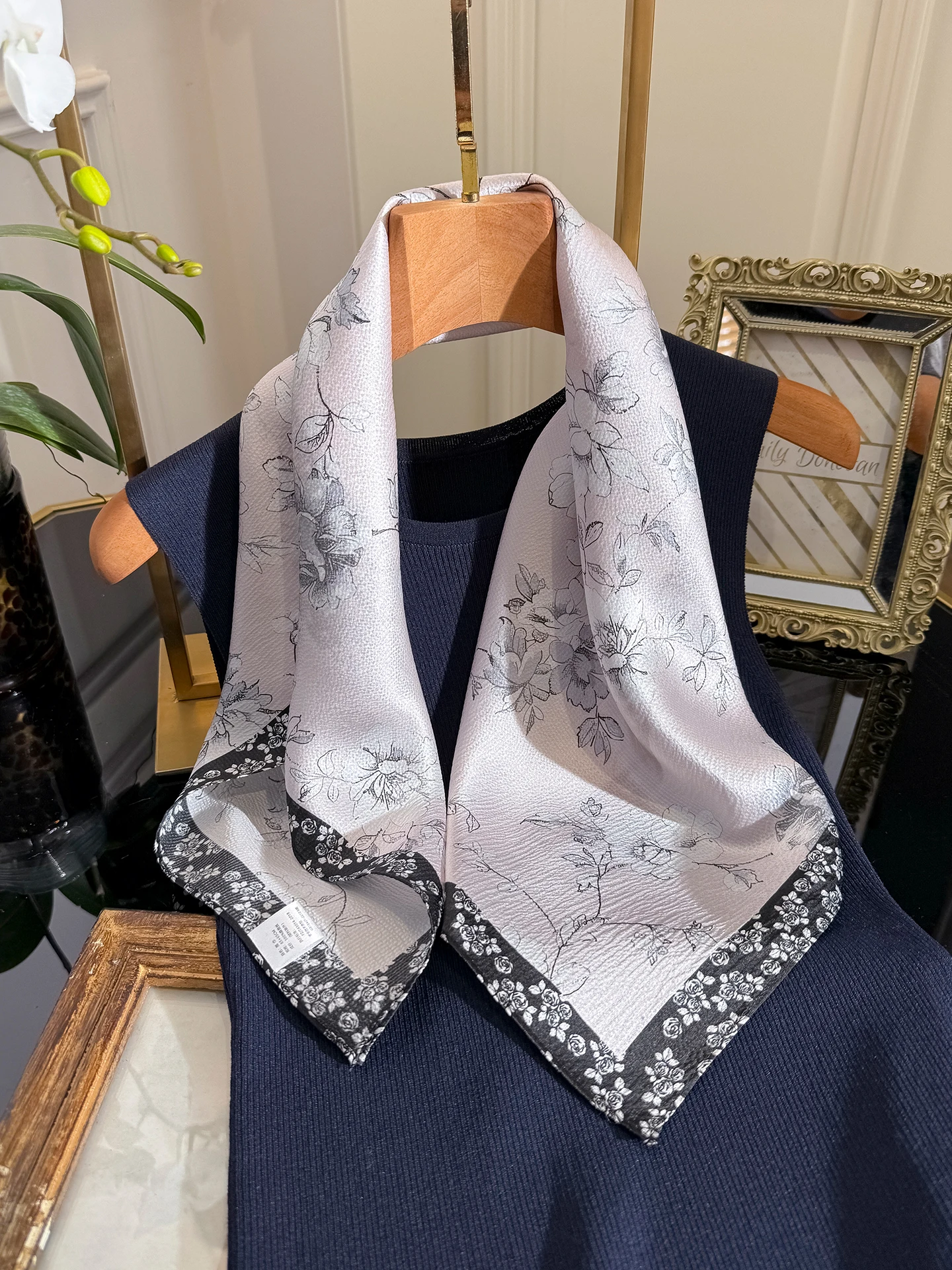 pink-silk-scarf-women's-new-2026-summer-neck-protection-high-end-feeling-square-scarf-fashionable-korean-style-printed-design