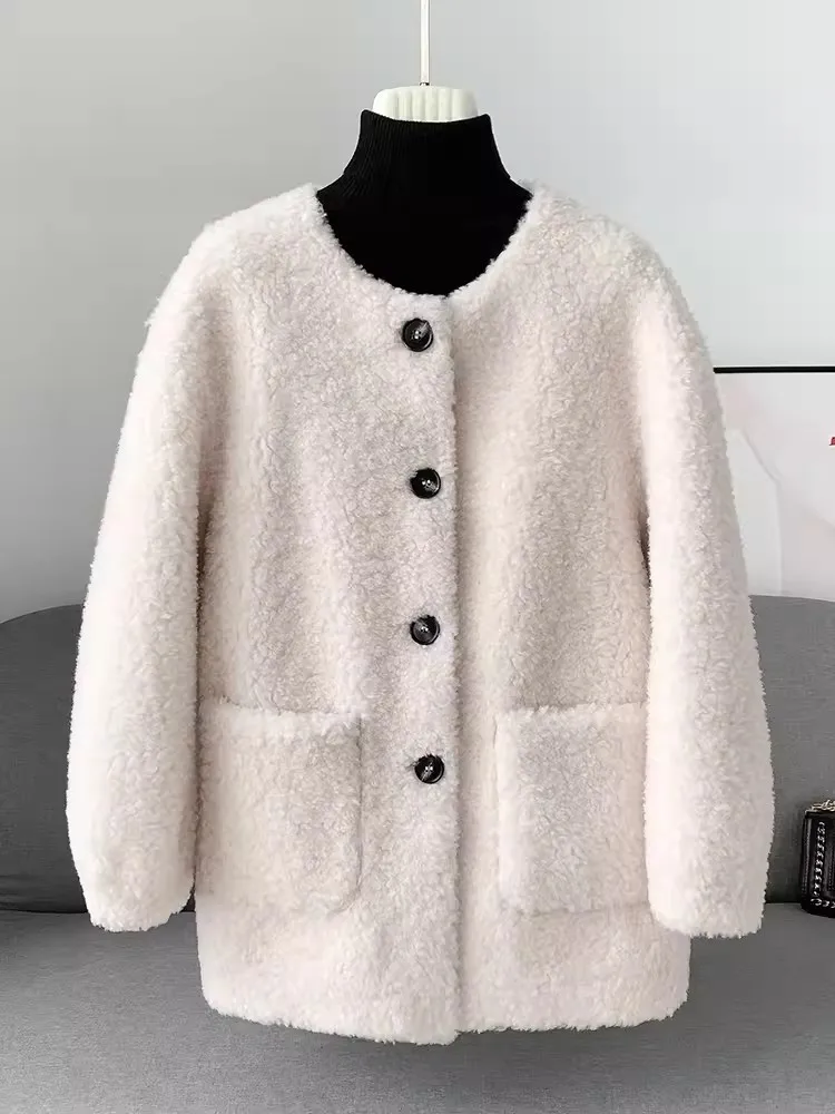 Winter Women Fashion Real Wool Coat O-Neck Single Breasted Casual Lamb Fleece Overcoat Fashion New Lady Sheep Shearing Jacket