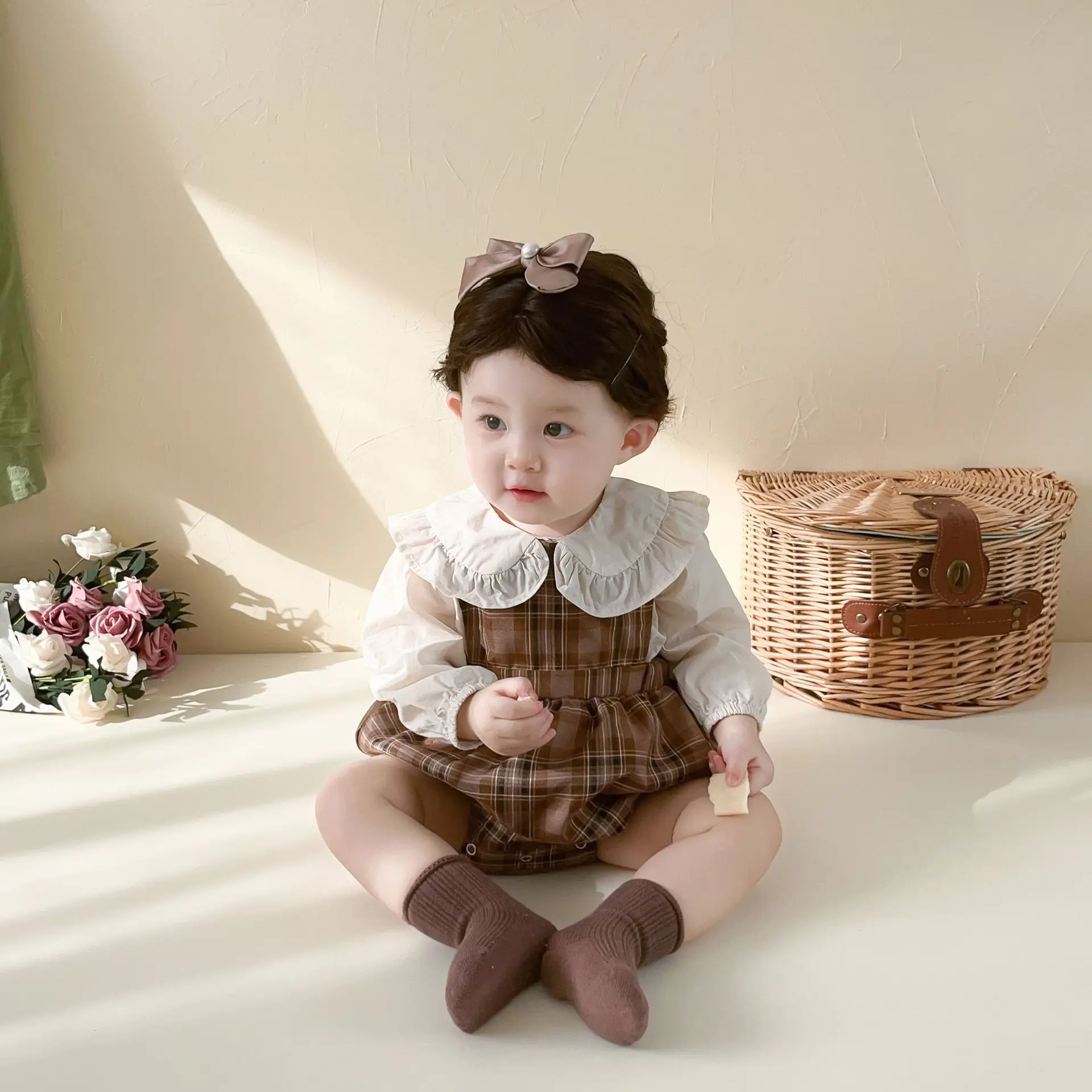 Baby Clothing Spring and Autumn Lace Lapel Shirt Top and Plaid Suspenders Pants New Fashionable Casual Simple Kids Two-piece Set