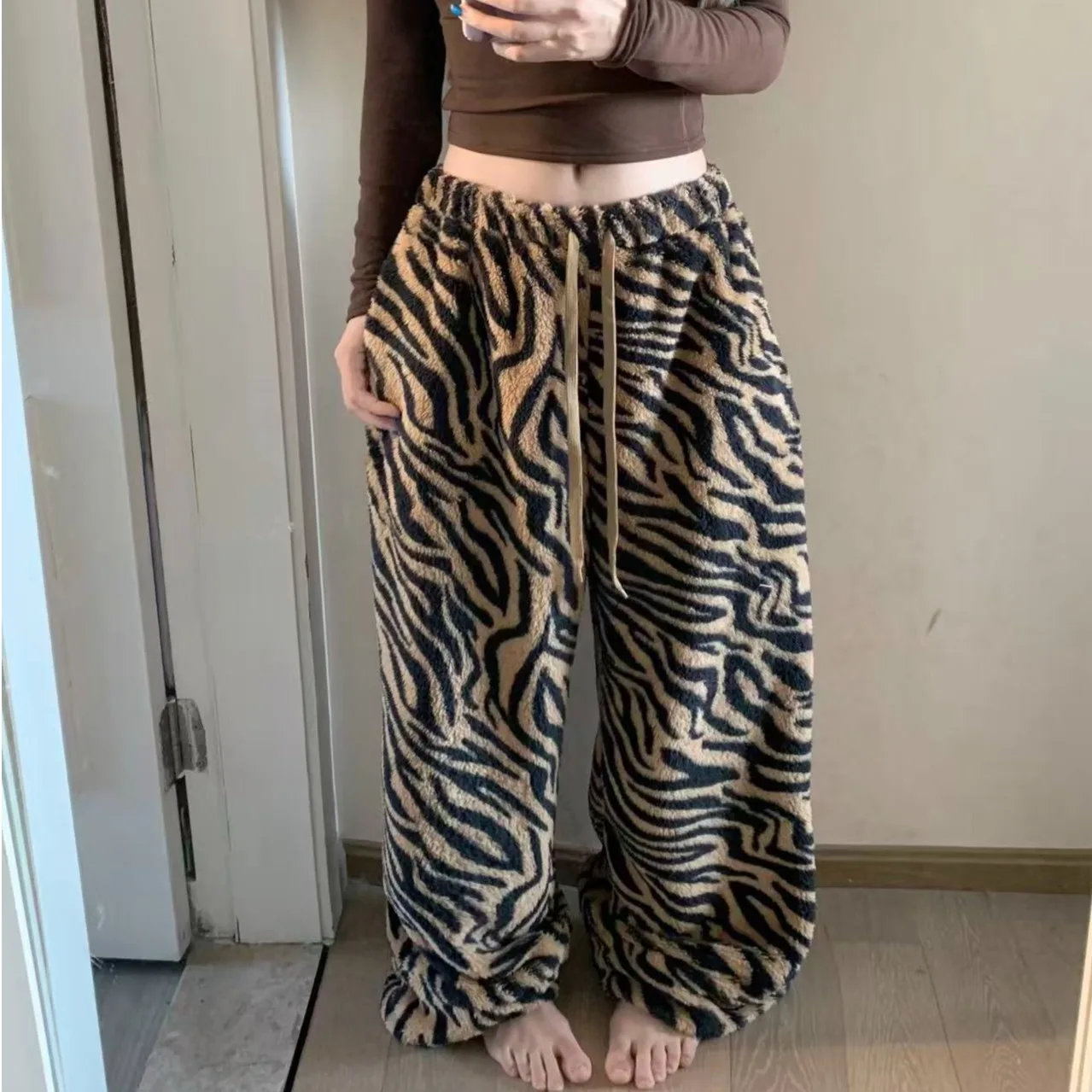 

Ретро-американские фланелевые брюки в клетку с тигровым принтом, широкие, для дома, модные, универсальные, осенне-зимние, новые, для улицы