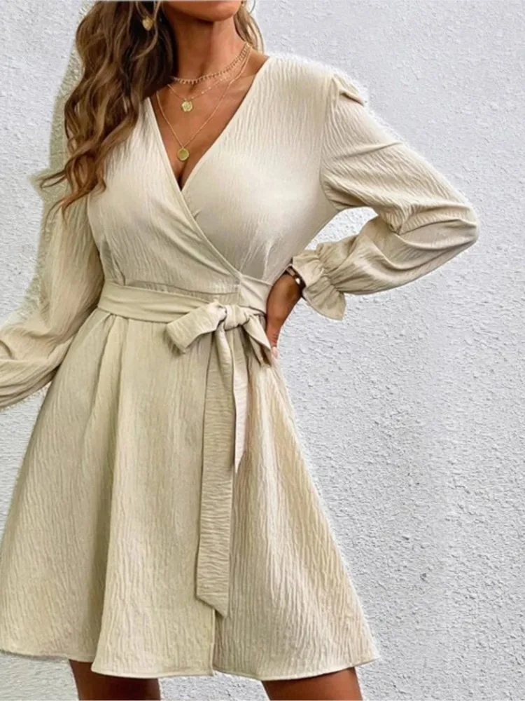 

2024 Spring Summer New Women's Solid Color Sexy V-neck Strap Waist Fashion Lantern Sleeve Long Sleeve Short Dress