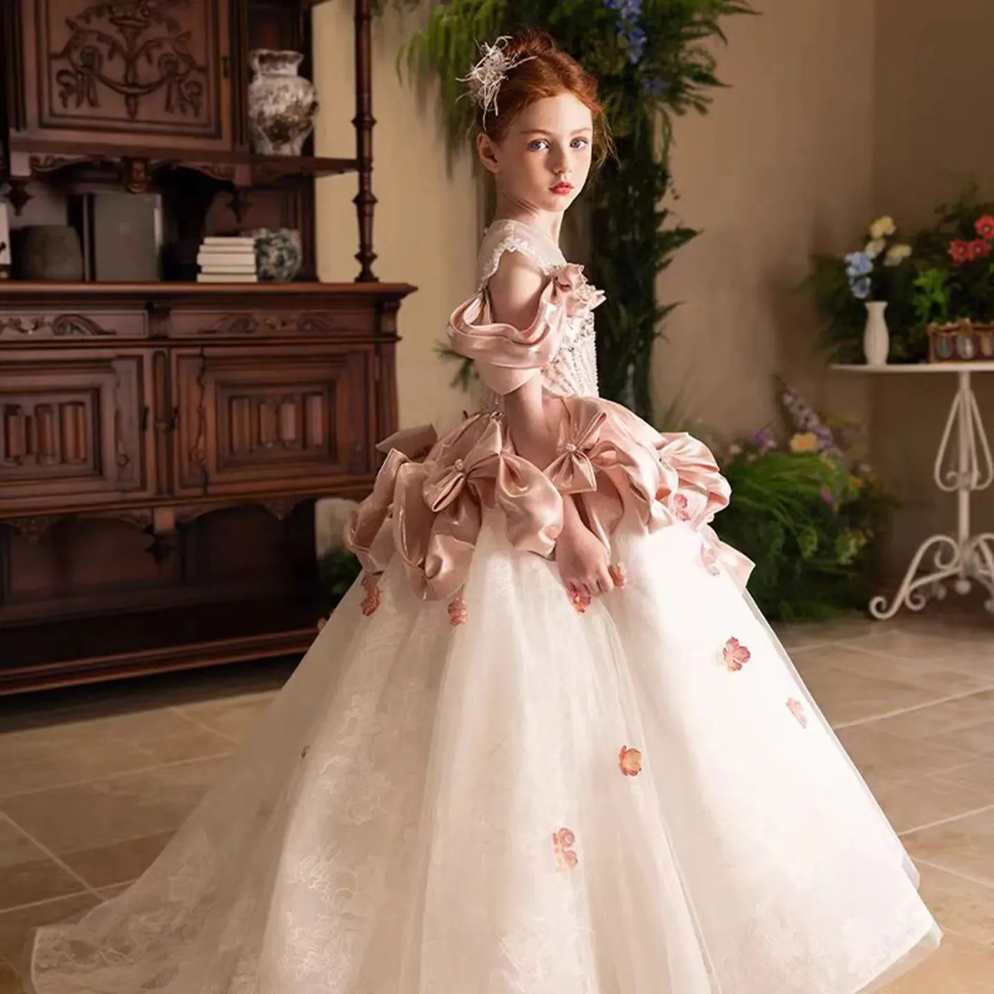 Luxury Pink Satin Girl Dress with Bow Crystal Lace Princess Wedding Birthday Pageant Party Performance Gown