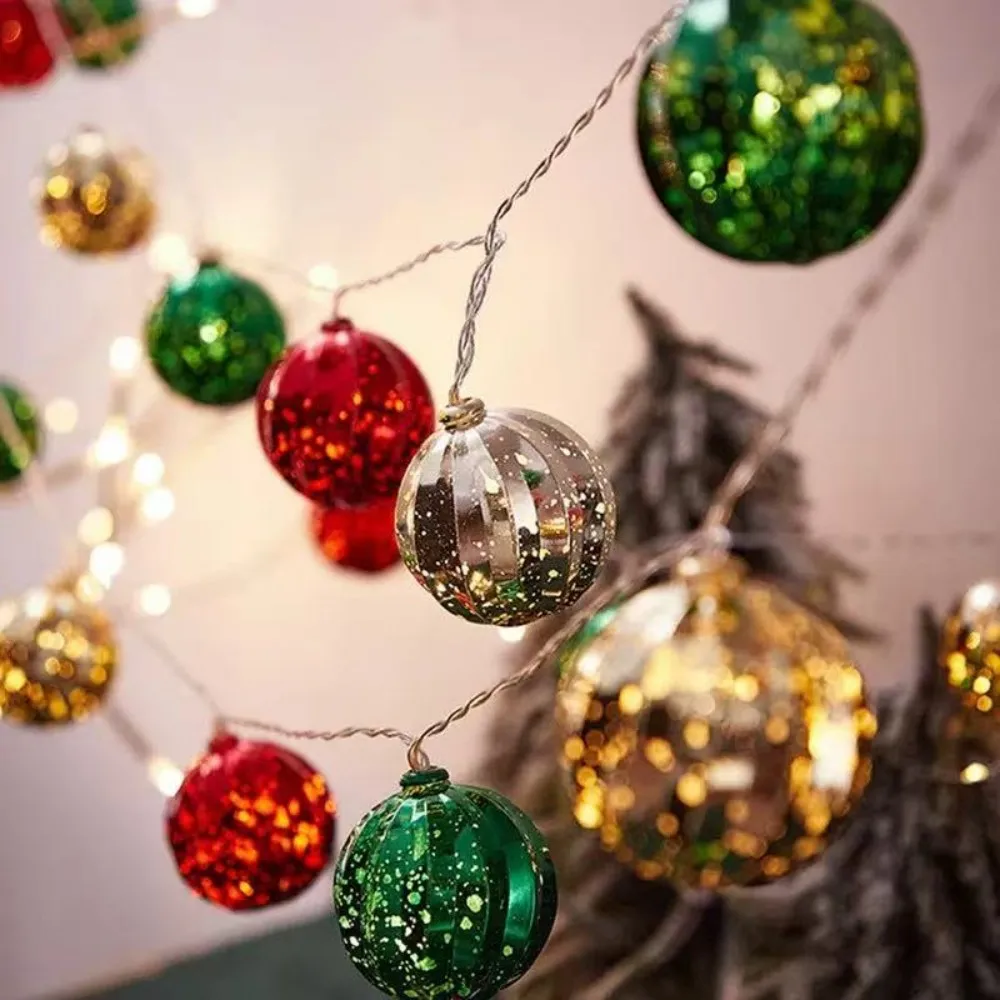 1 قطعة 10LED صندوق بطارية عيد الميلاد سلسلة ضوء الكرة المجوفة ، خالية من البطارية ، تستخدم للحفلات ، الغرفة ، زينة شجرة عيد الميلاد