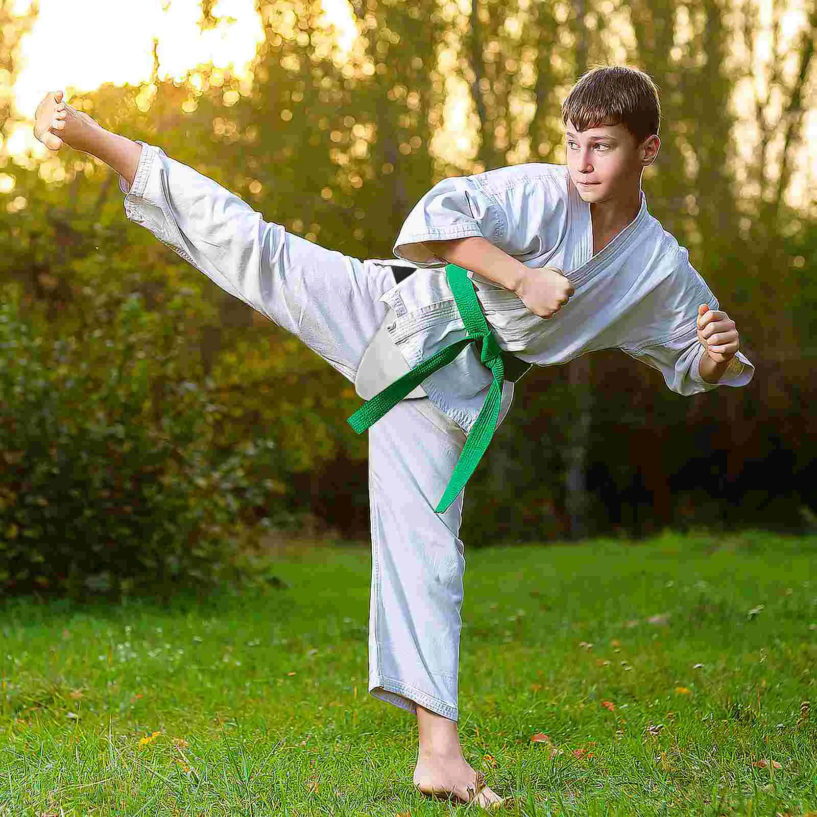 الأطفال M حجم تنفس بولي ABS البلاستيك المنشعب حامي ارتداء مقاومة واقي منطقة الفخذ لالتايكوندو القتالية كيك بوكسينغ