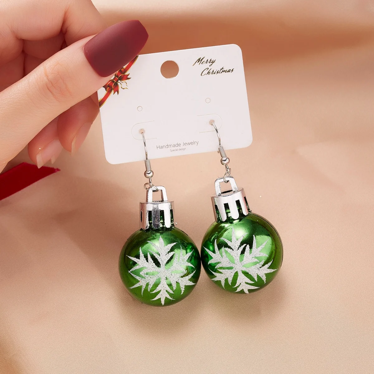 Urlaub Runde Kugel Tropfen Ohrringe Trendy Schneeflocke Muster Harz Glühbirne Baumeln Ohrring Weihnachten Party Schmuck Geschenk Für Frauen Männer