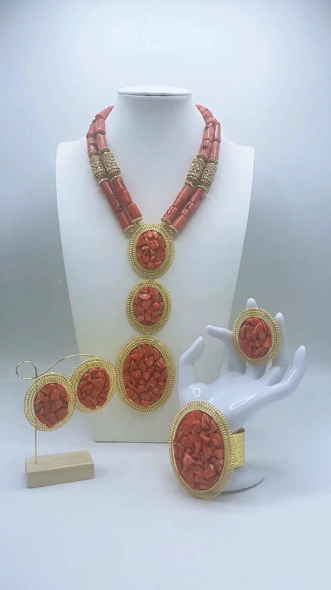 

Африканский модный комплект украшений из настоящих коралловых бусин, свадебный набор с золотым покрытием