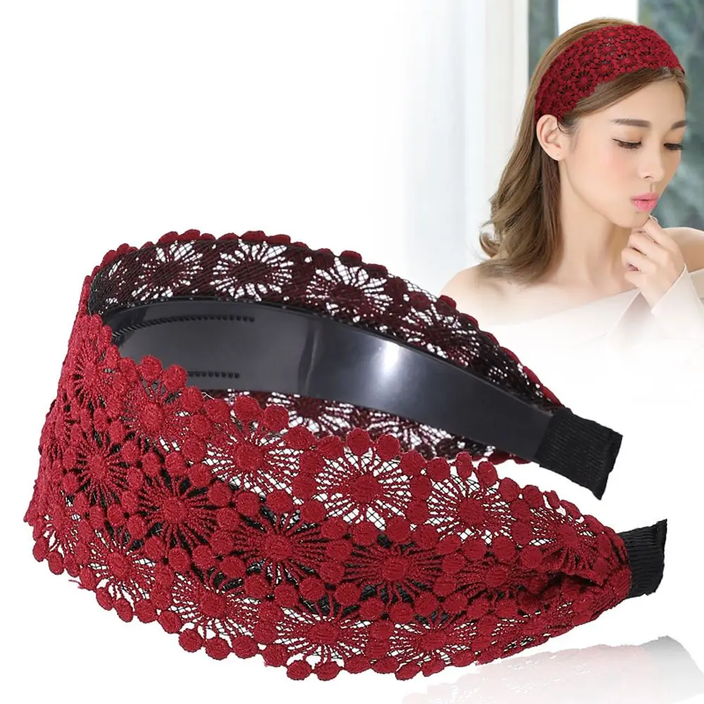 

Women's Headband Lace Floral Hair Band for Girls Hair Accessories with Toothed Hairband for Women Wide Side Hair Hoop