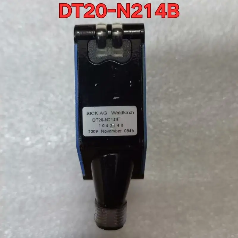 Second-hand DT20-N214B distance sensor function test is normal