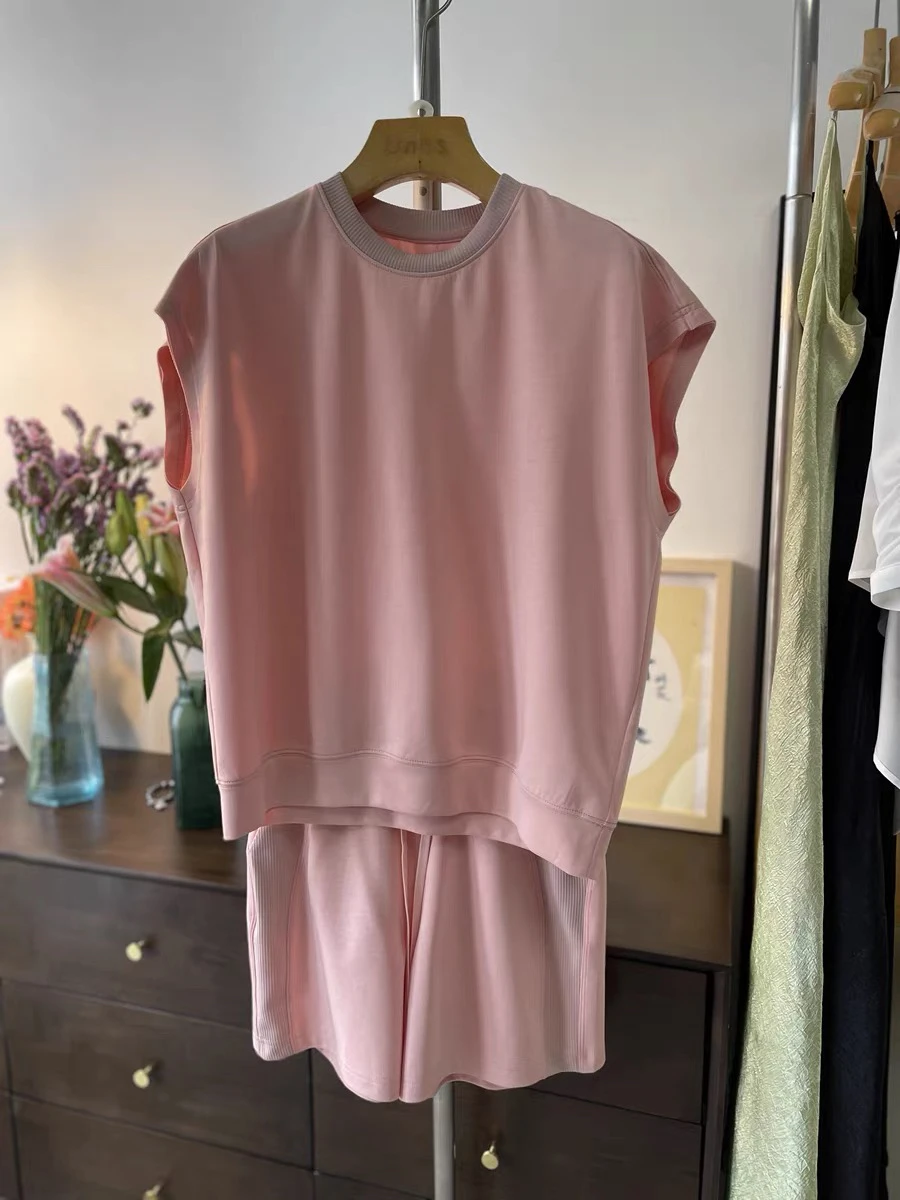 

High-End Casual Sportswear Set Super Elastic Waist T-irt And orts Women's Faion Summer Collection 2024