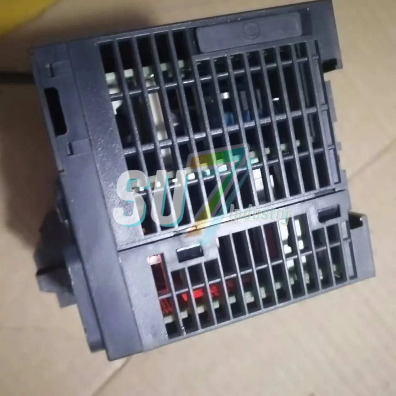 TM221CE16R   TM221CE40T    PLC Module     New In warehouse