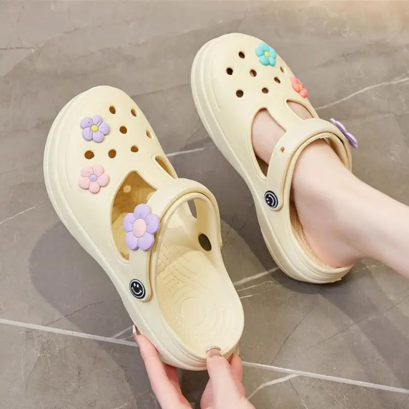 2024 Summer EVA Integrated Women\'s Beach Sandals Slippers Anti Slip Garden Shoes Flat Jelly Sandals Ladies Shoes