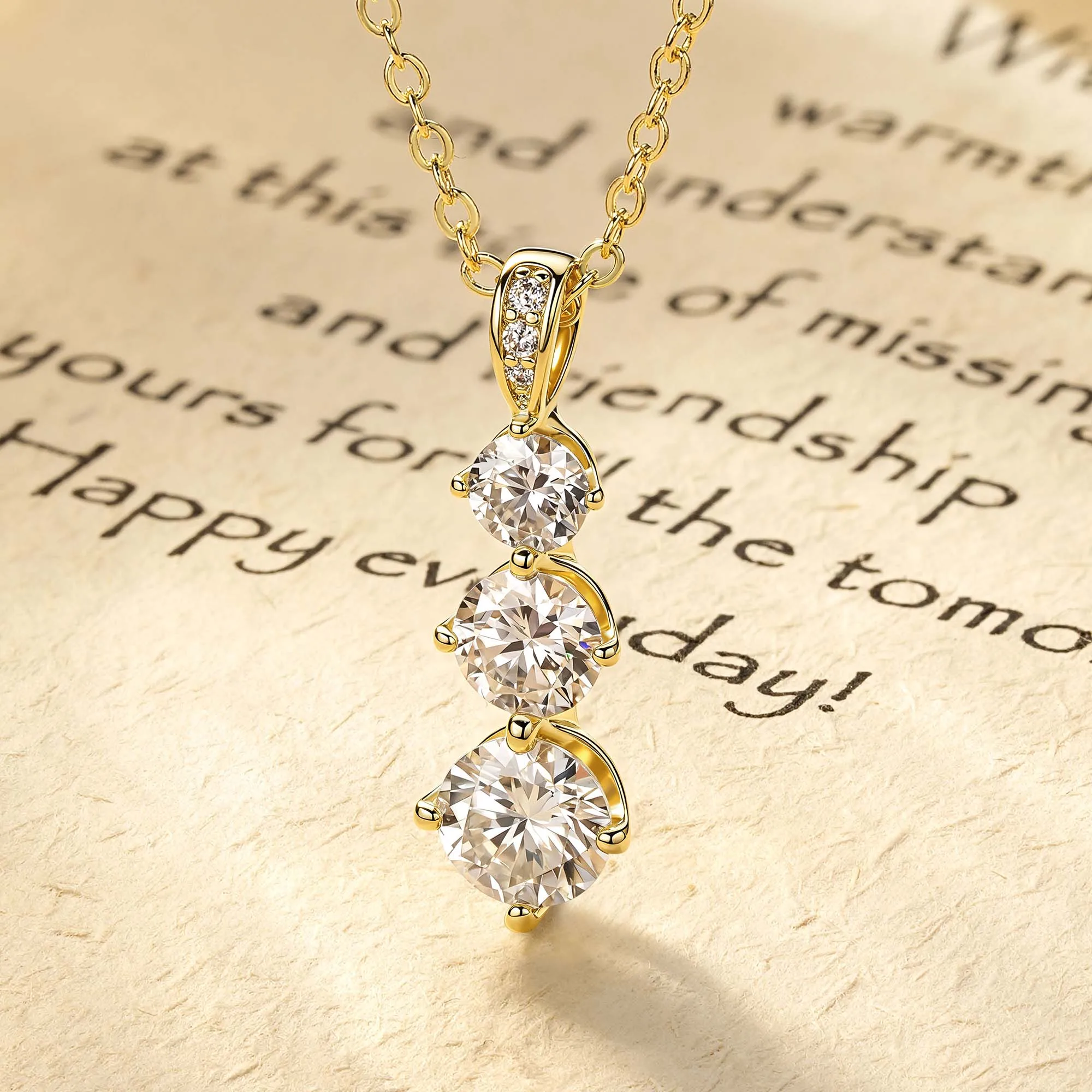Abestecom Halskette mit drei Steinen und Kronenanhänger, 6 mm, rund, VVS1, D-Farbe, Moissanit-Halsketten, Damenschmuck, feines Geschenk-Accessoire – Detail 7