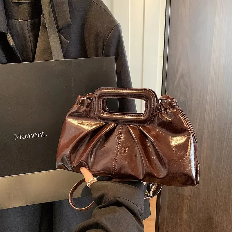 New Casual Daily Fashion Versatile Crossbody Bag Niche Unique Light Luxury Shoulder Bag Minimalist Pleated Commuting Bag