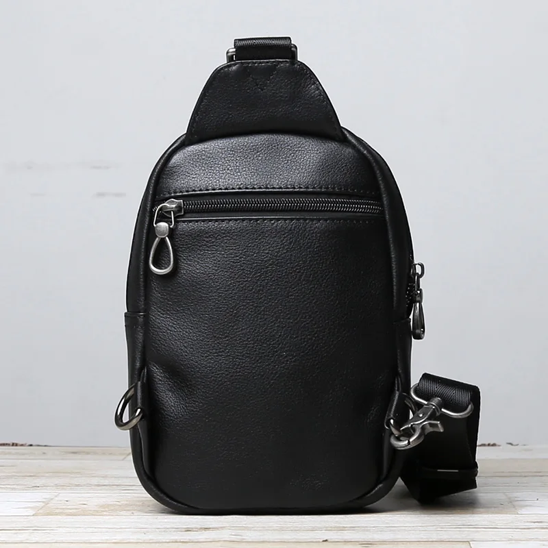 Neue Herren-Brusttasche aus echtem Leder mit Rindsleder-Kopfs chicht, modischer und lässiger Retro-Brusttasche, Umhängetasche