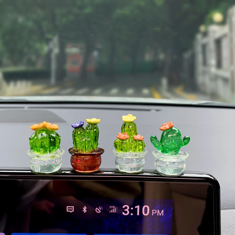 

Resin Transparent Crystal Cactus Car Accessories Auto Center Console Ornaments Desktop Dolls Small Gifts Cake Decorations Toys