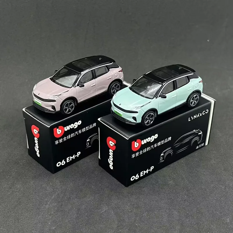 

Bburago 1:64 LYNK&CO 06 EM-P SUV Alloy Car Model Diecast Metal Vehicle Car Model Simulation Miniature Scale Collection Kids Gift