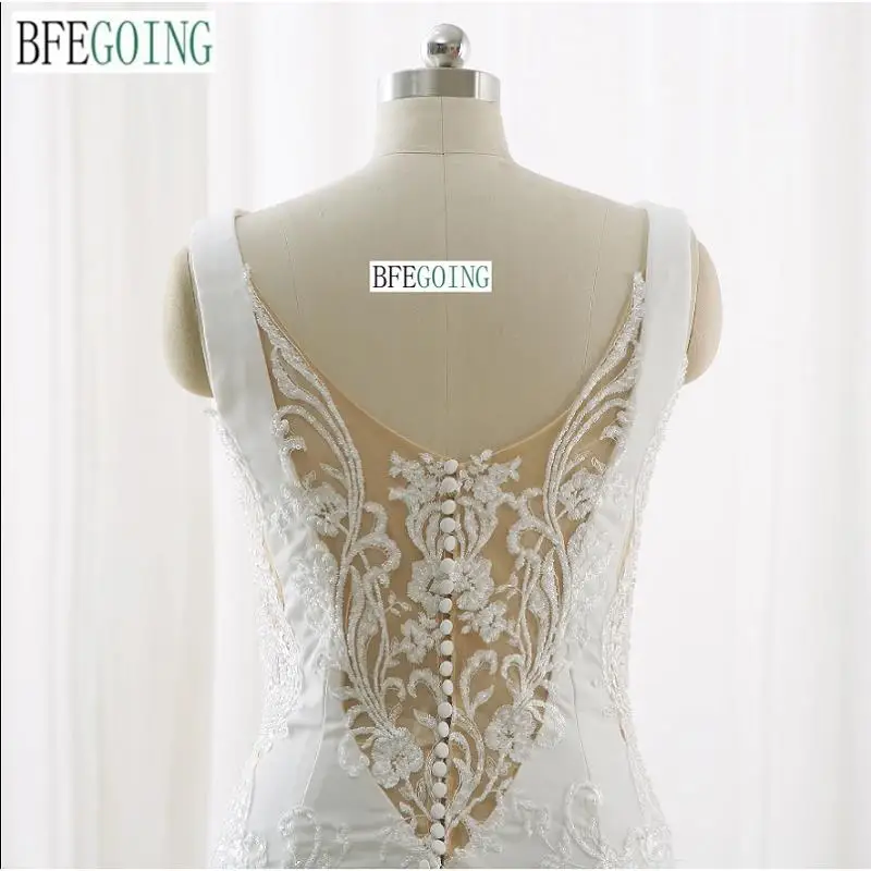 Mermaid Wedding Dresses Chapel Train Customized Floor-Length Sleeveless Lace Appliques Beads  Bridal Gowns