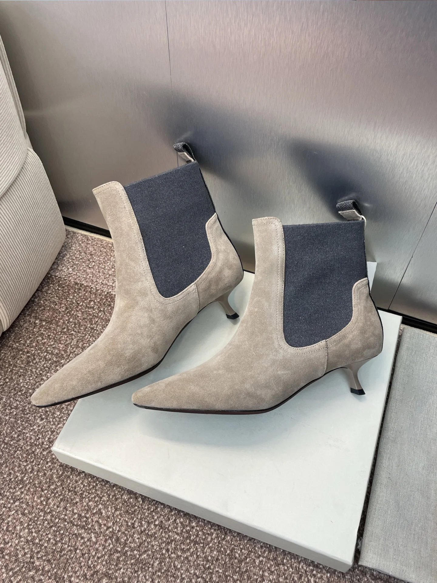 أحذية نسائية قصيرة مرنة جديدة لخريف وشتاء 2025 بكعب منخفض ونقطة حادة وبسيطة ورائعة ومتعددة الاستخدامات #2