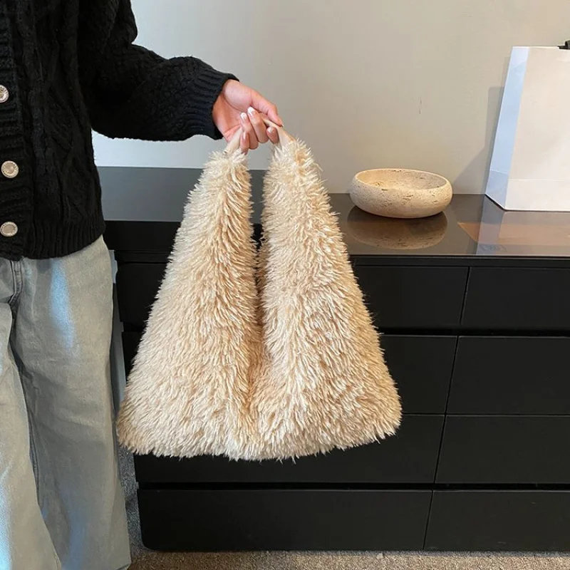 

High-End Business Leisure Commuter Bag For Women Elegant Classic Paris Fashion Large Capacity Best