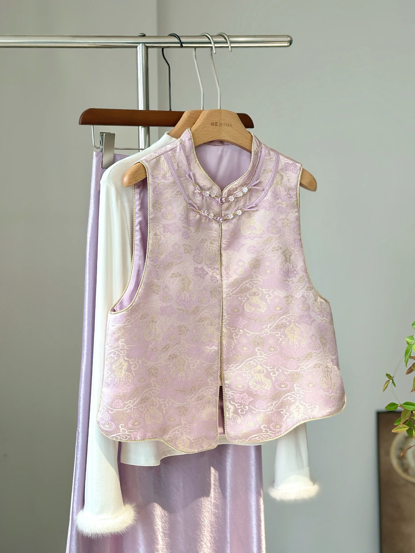 

Spring New Sle Purple Chinese Sle Gourd Pattern Embroidered Thin Vest Women's Outerwear oulder Pad Stand Collar Silk Blend