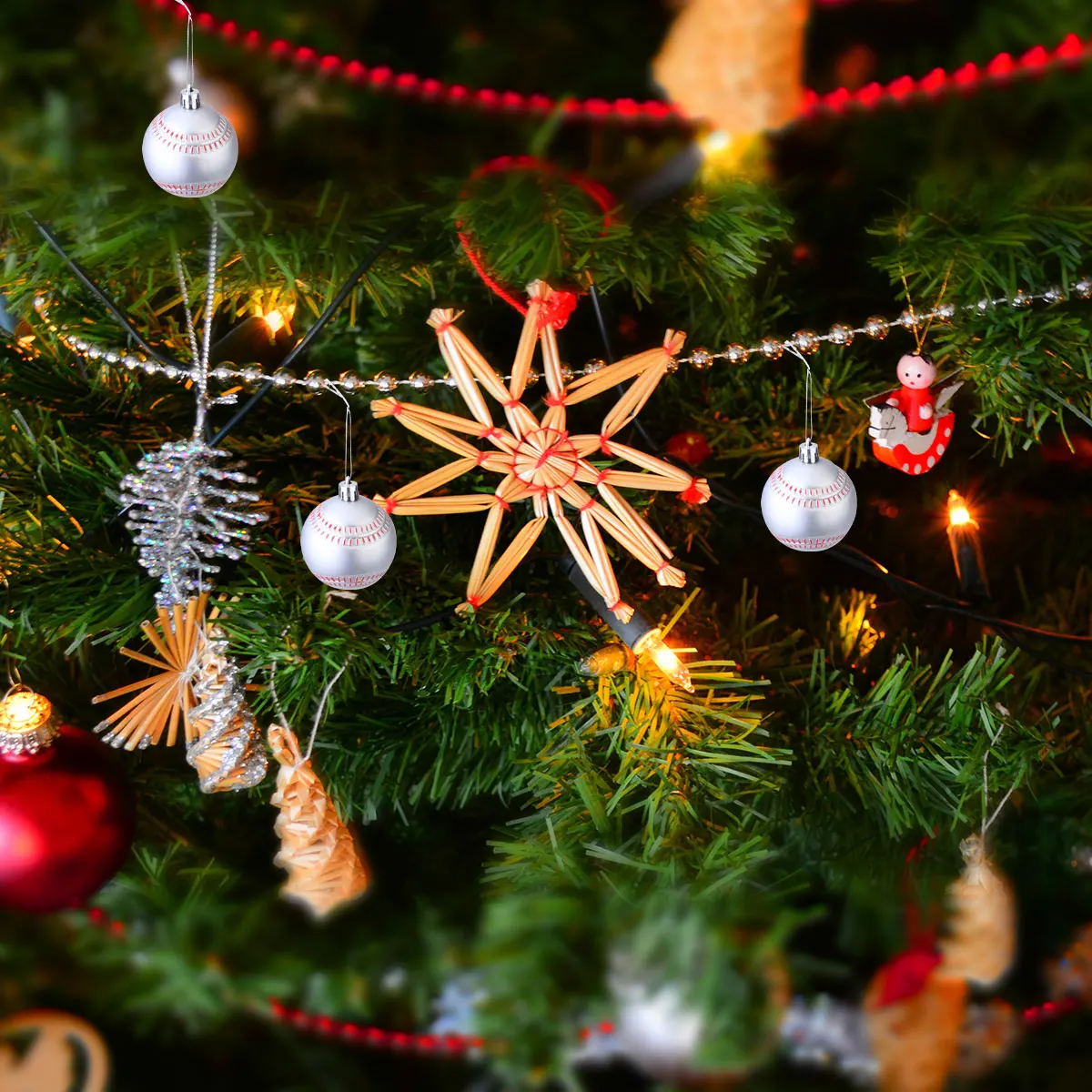 

6Pcs Christmas Balls Ornaments Delicate Plastic Bauble Balls Festive Hanging Decorations Xmas Tree Holiday Party Decor