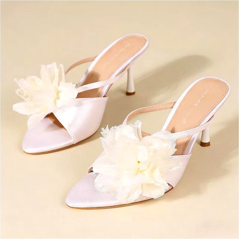 

Flower Designer Women Heels Slippers Peep Toe 2026 New Fashion Slides Female Summer Satin Casual Vacation Novelty Sandals Women