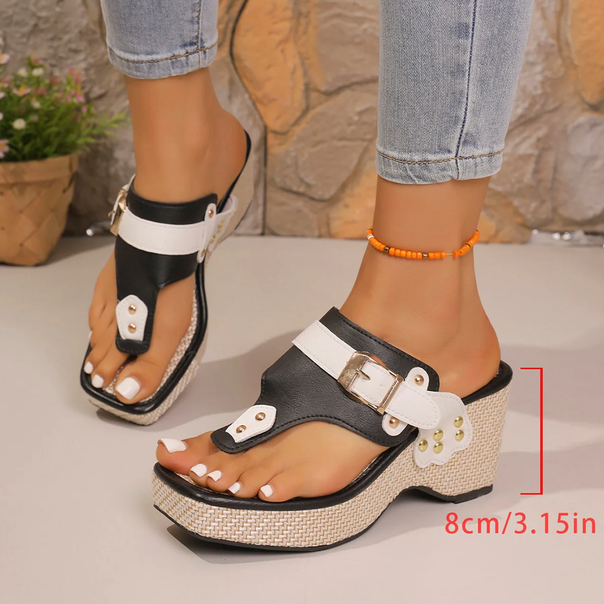 Women's Bohemian Style Thick Sole Slope Heel Sandals Oversized Flip Flops Woven Grass Slippers Comfortable Summer Footwear