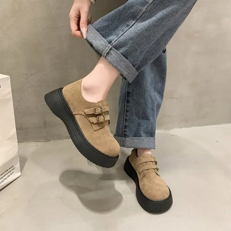 

Flats Platform Women Loer Shoes Spring Suede Casual Sport Shoes 2024 New Fashion Deisgner Shoes Cozy Walking vulcanized