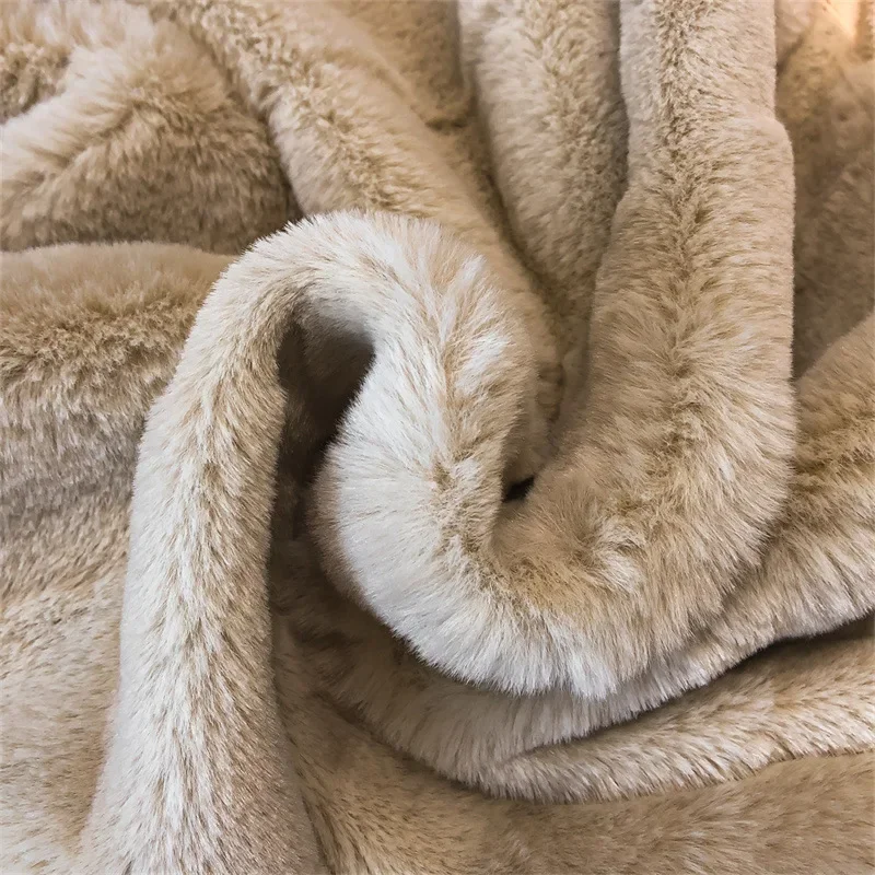 Solid Color Imitation Rabbit Plush Thicken Bedding Four Piece Set Grid Flannel Warm Bed Sheet Duvet Covers Soft Comfortable