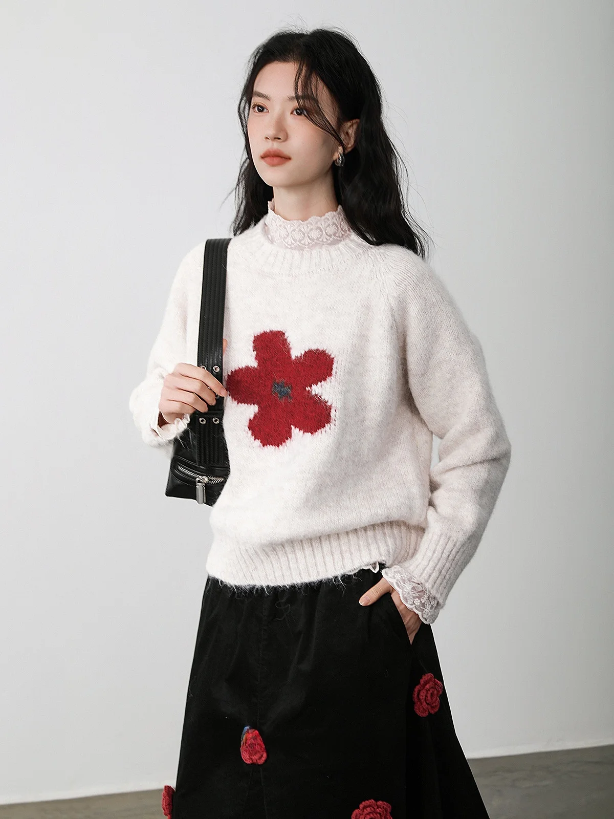 

Свитер INGKO Cloud White Flower B5D637M женский, свободного кроя, из мягкого полиэфирного волокна, с длинными рукавами, вязаный, с цветочным узором