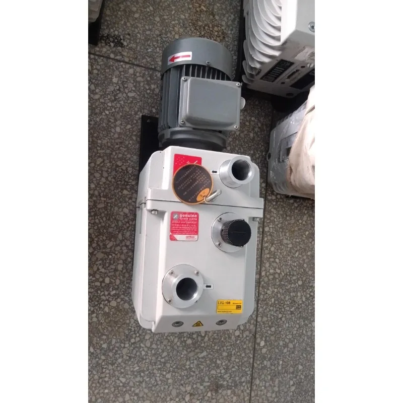 

D30c Vacuum Pump, Second-hand, Fully Functional