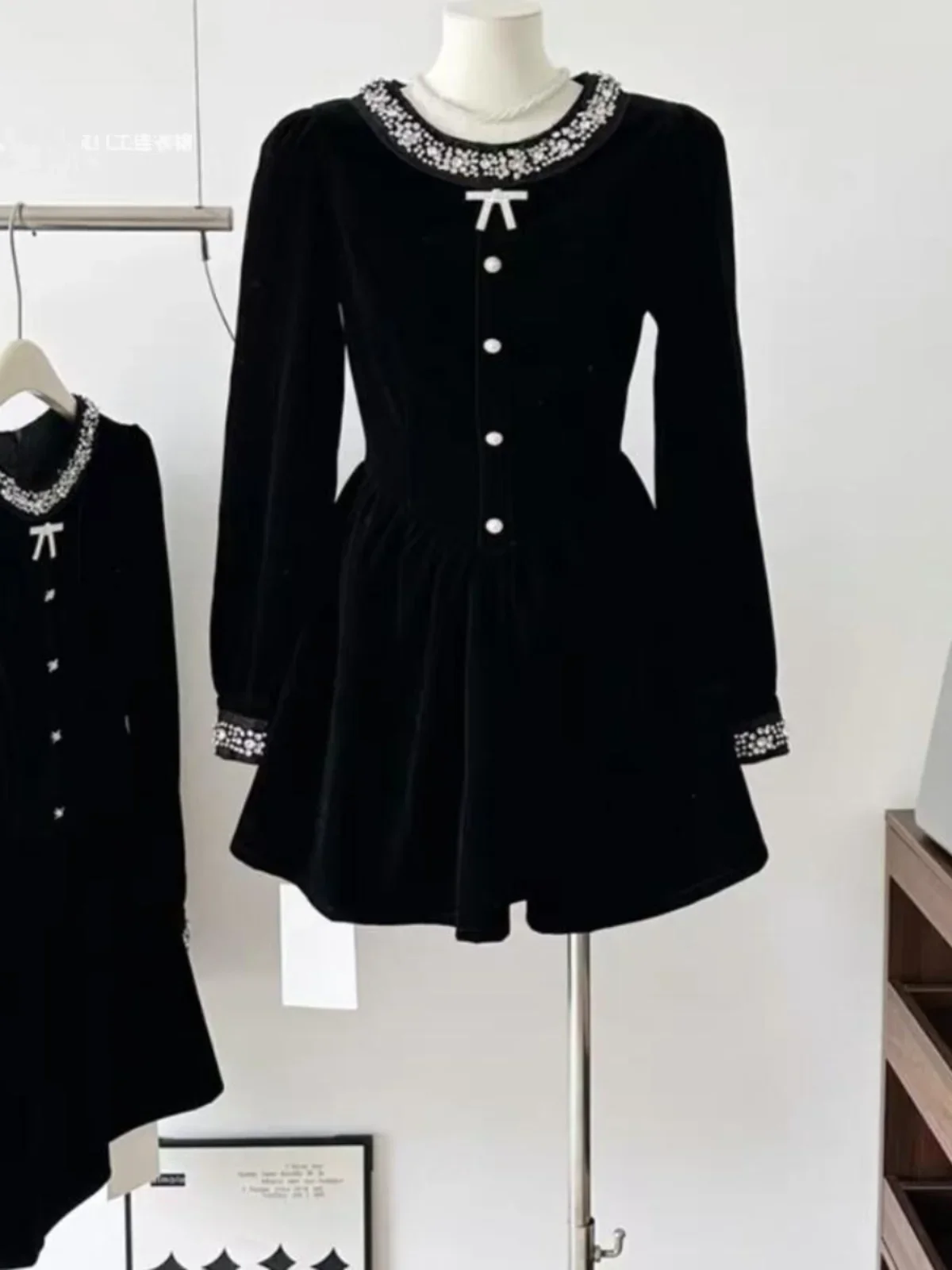 Rich Girl Style Black Velvet Dress for Women 2025 Autumn Winter High-end Heavy Industry Studded Little Black Dress for Female