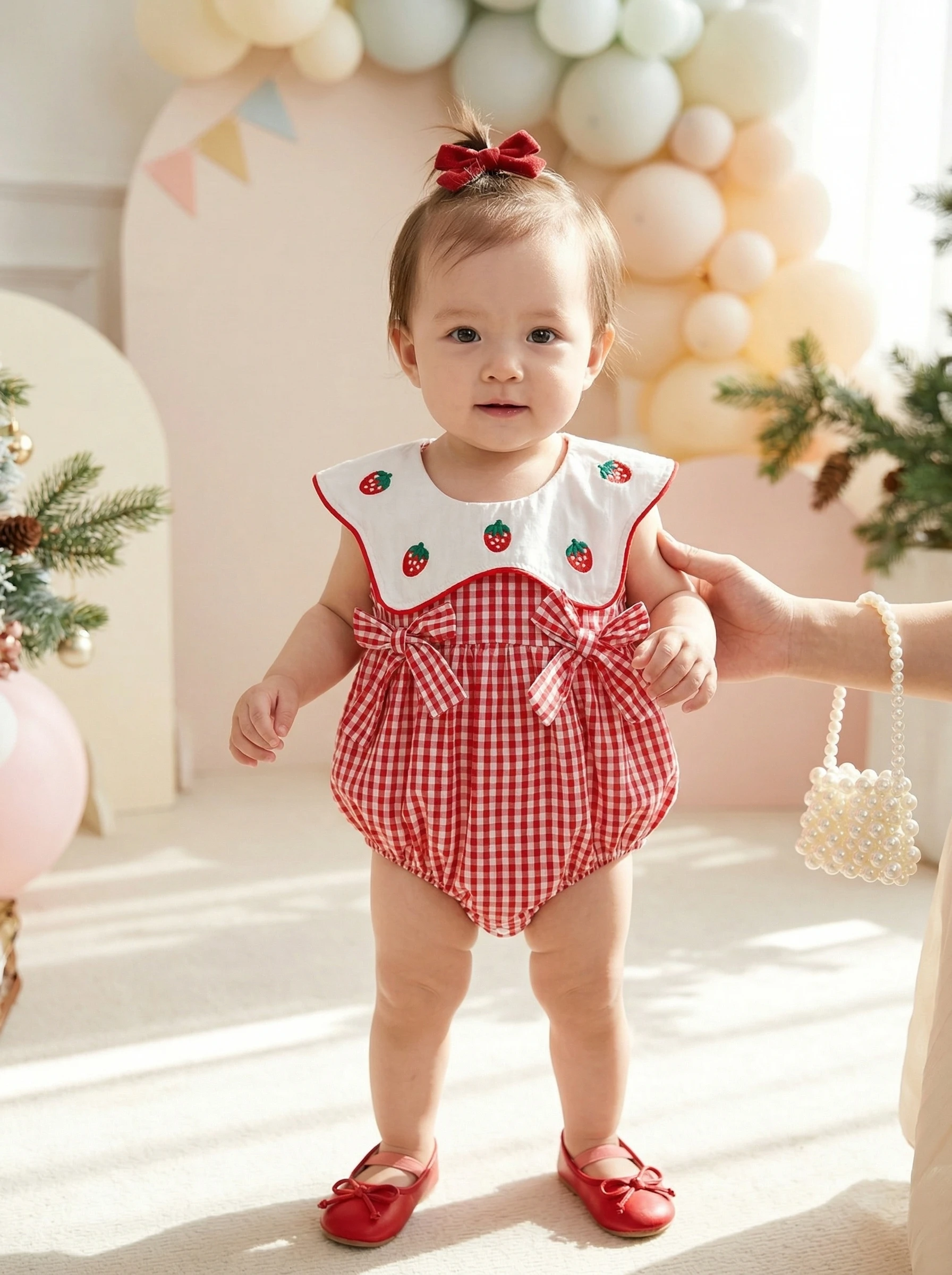 Newborn Baby Onesie Strawberry Embroidered Plaid Bodysuit Summer Infant Girls Ruffle Collar Bow One Pieces Baby Jumpsuit