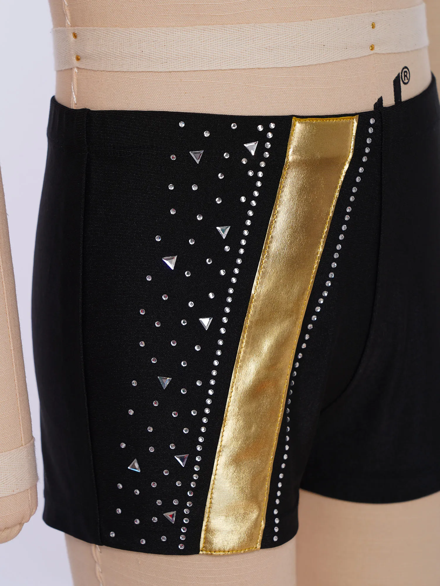 Ragazze adolescenti Pattinaggio di figura Ginnastica Vestito Balletto Danza Performance Costume Senza maniche Ritaglio Indietro Strass Crop Top + Pantaloncini