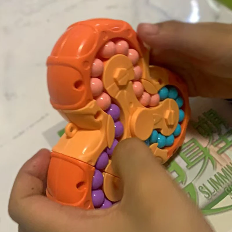 三角形回転マジックビーンパズルおもちゃ IQテスト頭の体操楽しい教育用子供男の子女の子ストレス解消ギフト