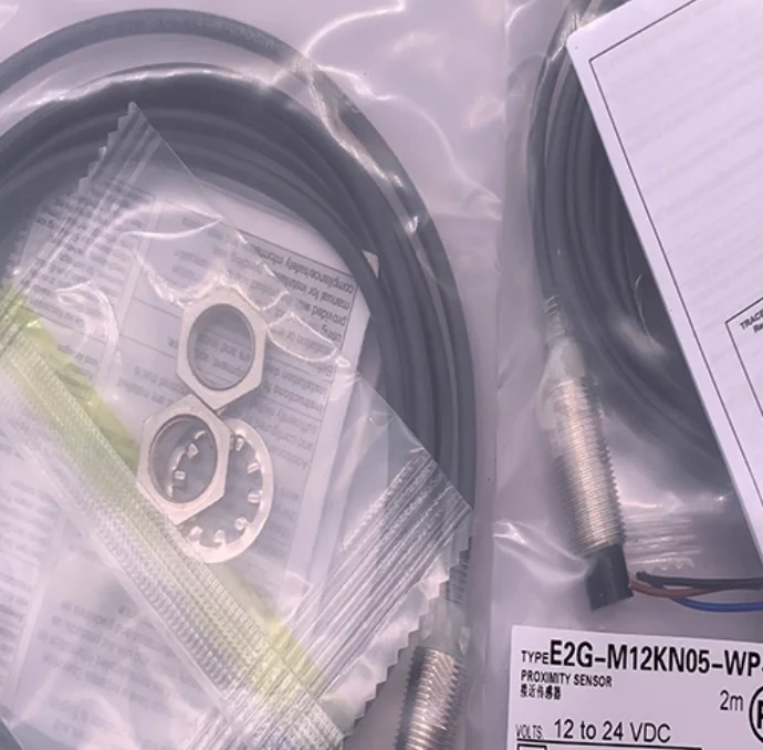 

3 шт. новый переключатель приближения E2G-M12KN05-WP-B1 E2G-M12KN05-WP-B2 E2G-M12KN05-WP-C1-HT E2G-M12KN05-WP-C1 E2G-M12KN05-WP-C2