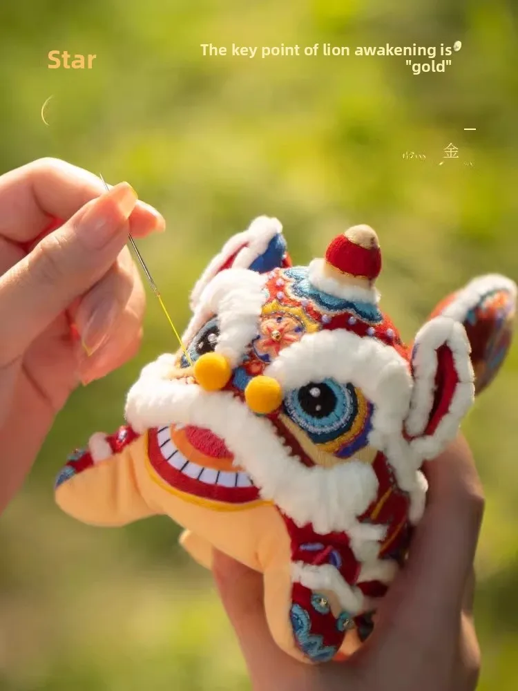 

Handmade DIY Embroidery Lion Doll Material Kit Fabric Art New Year Gift for Boyfriend Peace Symbol Birthday Present