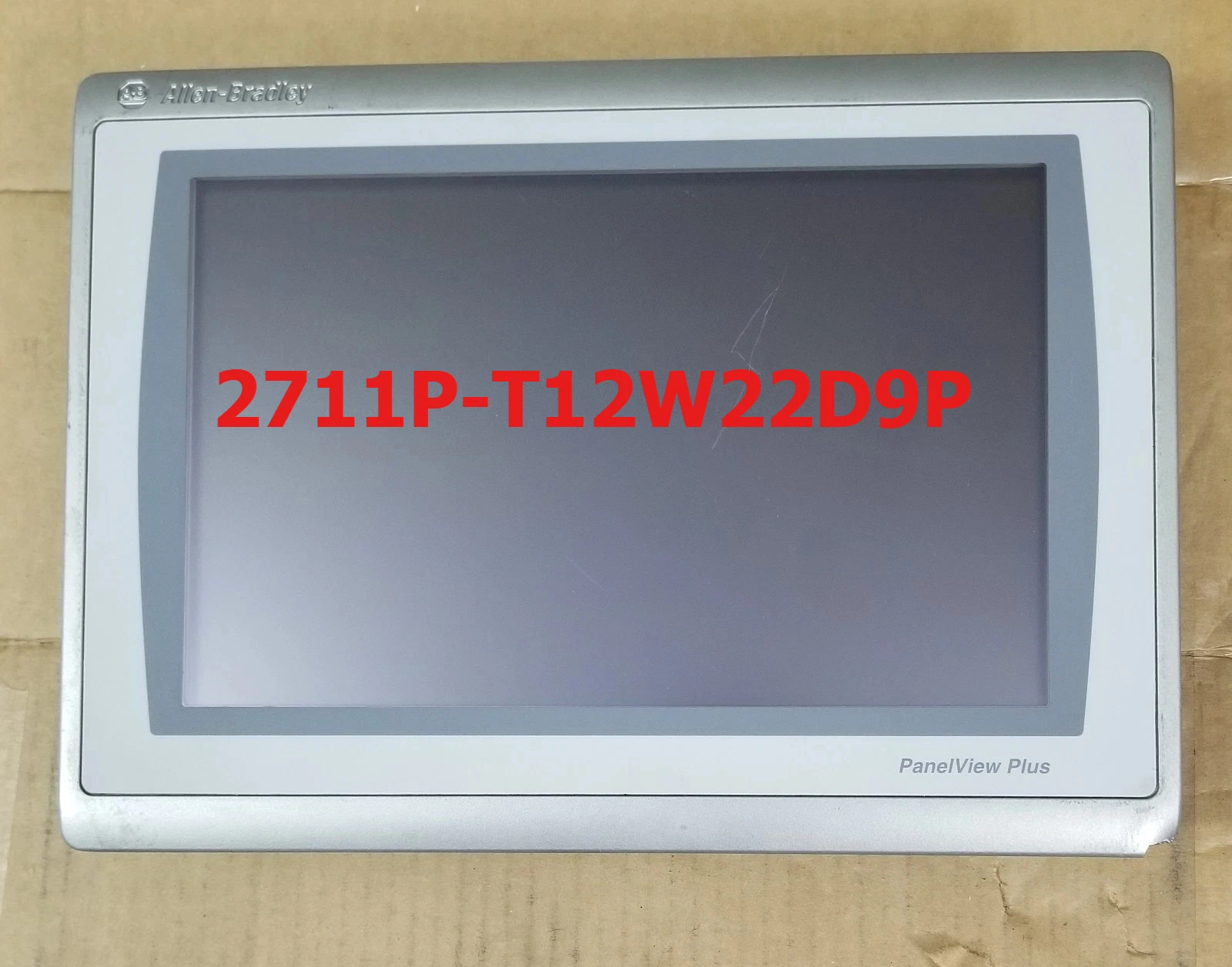

Для Allen-Bradley PanelView Plus 7, 12,1-дюймовый сенсорный экран HMI 2711P-T12W22D9P