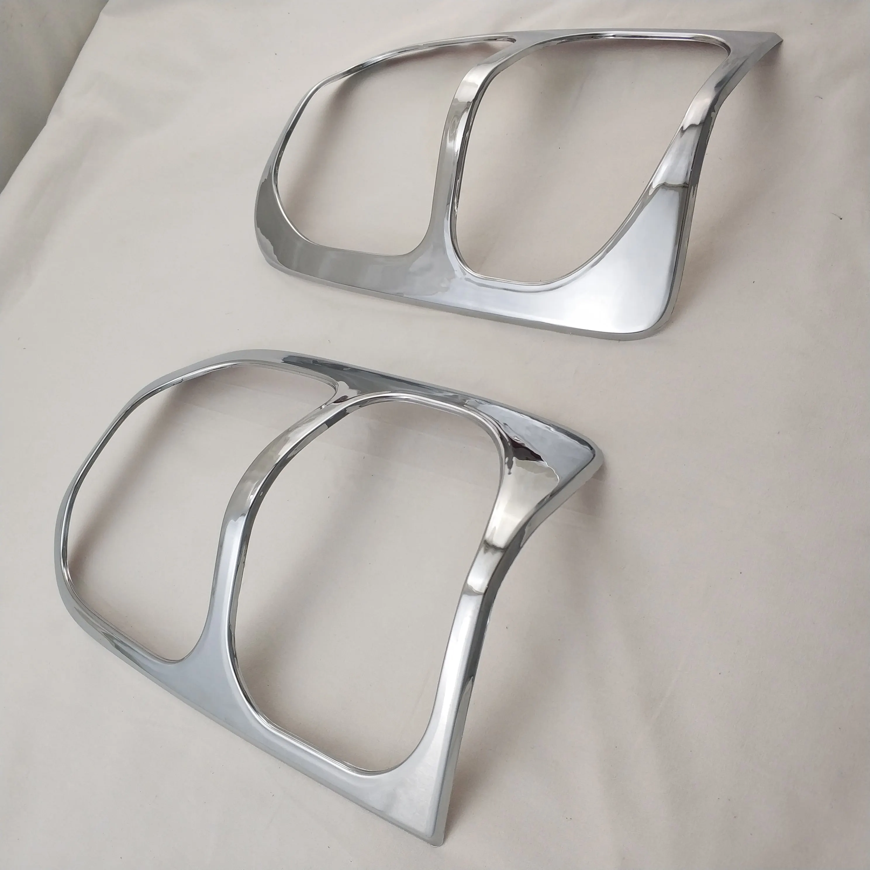 2pcs ABS Chrome Car Accessories Plated Tail Lamp Cover Trim Paste Style For Toyota Hilux Surf 1996 1997 1998 1999